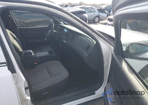 2008 Ford Crown Victoria Police/Police Interceptor z USA, uszkodzony, nr VIN 2FAFP71V78X163028